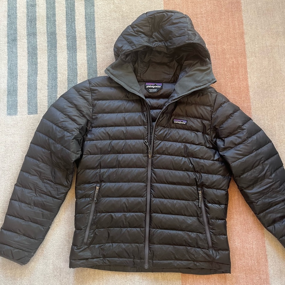 patagonia men's downhill sweater hoodie Medium